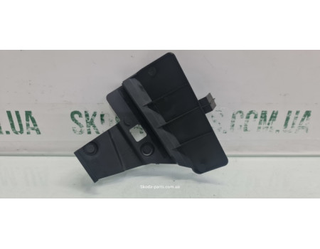 Кронштейн кріплення блоку управління та динаміки парктроніка Skoda Superb 3B0919285 VAG (3B0919285)