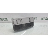 Плафон підсвітка салону Skoda Fabia NEW VAG (3B0947105CC)