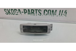 Плафон підсвітки салону Skoda Superb 3B0947291B VAG (3B0947291B)