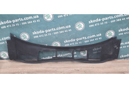 Пласти частина жабо вітрового скла Skoda Superb VAG (3B1819417D)