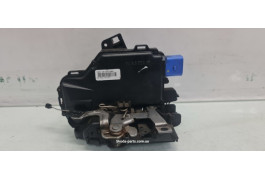 Замок дверей передній правий Skoda Fabia 3B1837016BN VAG (3B1837016BN)