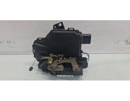 Замок дверей передній правий Skoda Octavia Tour 3B1837016C VAG (3B1837016C)