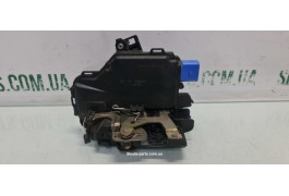 Замок дверей передній правий під личинку Skoda Fabia 3B1837016S VAG (3B1837016S)