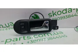 Ручка дверей внутрішня передня права Volkswagen Golf 4 3B1837114T VAG (3B1837114T)