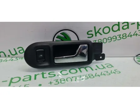 Ручка дверей внутрішня передня права Volkswagen Golf 4 3B1837114T VAG (3B1837114T)