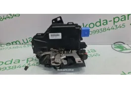 Замок дверей передній правий Skoda Fabia 3B2837016AB VAG (3B2837016AB)