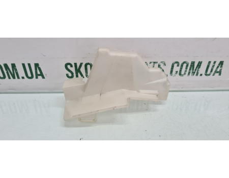 Кришка накладка лівого заднього замка дверей Volkswagen Passat b5 3B4839349 вживаний VAG (3B4839349)