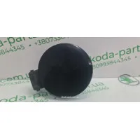 Лючок паливного бака чорний Skoda Superb 3B7809857A VAG (3B7809857A)