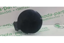 Лючок паливного бака чорний Skoda Superb 3B7809857A VAG (3B7809857A)