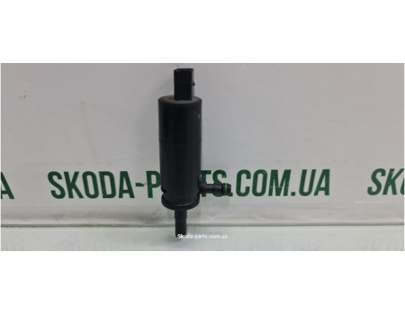 Насос омивача фар Skoda Octavia A5 3B7955681 VAG (3B7955681)