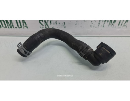 Патрубок системи охолодження двигуна Skoda Octavia A5 3C0122157FC VAG (3C0122157FC)