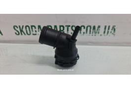 Муфта системи охолодження двигуна 2.0tdi Skoda Superb 2 VAG (3C0122291D)