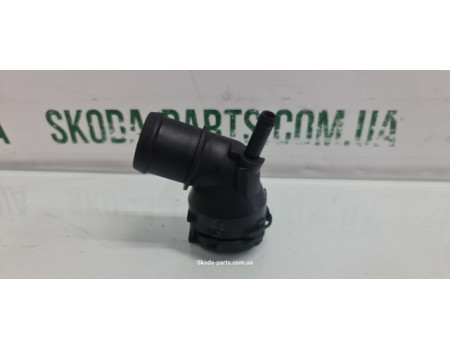 Муфта системи охолодження двигуна 2.0tdi Skoda Superb 2 VAG (3C0122291D)