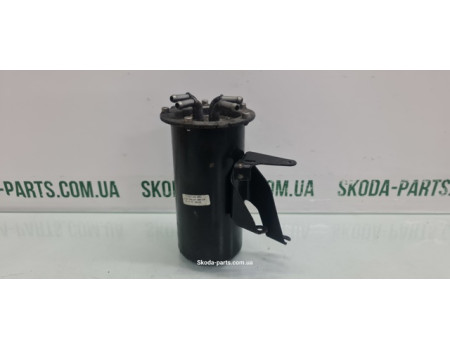 Корпус паливного фільтра Skoda Octavia a5 1.6 TDI VAG (3C0127400D)