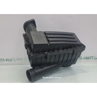 Корпус повітряного фільтра Skoda Octavia A5 3C0129607BA VAG (3C0129607BA)