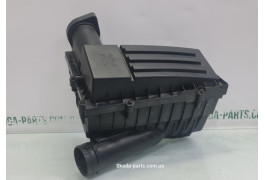 Корпус повітряного фільтра Skoda Octavia A5 3C0129607BA VAG (3C0129607BA)