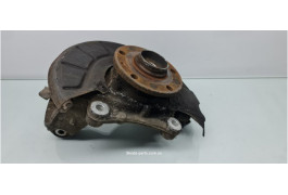 Цапфа передня ліва Volkswagen Passat B7 3C0407253F VAG (3C0407253F)