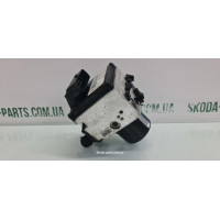 Блок управління АБС Volkswagen Passat B6 3C0614095P VAG (3C0614095P)