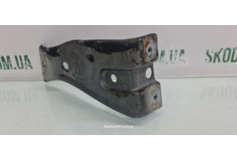 Кронштейн кріплення крила передній лівий Volkswagen Passat B6 3C0821141 VAG (3C0821141)