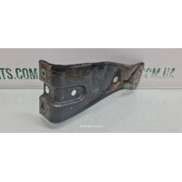 Кронштейн кріплення крила передній правий Volkswagen Passat B6 3C0821142 VAG (3C0821142)