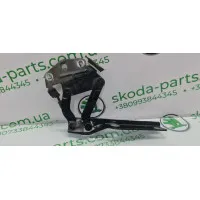 Завіса петля капота права чорна Volkswagen Passat B6 3C0823302E VAG (3C0823302E) Завіса петля капота права чорна Volkswagen Passat B6 3C0823302E VAG (3C0823302E)