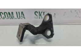 Завіса петля дверей передня права верхня Volkswagen Passat B6 3C0831402 VAG (3C0831402)