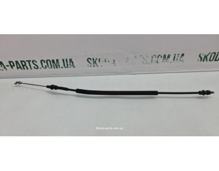 Тросік замка задньої лівої дверки Volkswagen Passat B7 3C0837017 VAG (3C0837017)