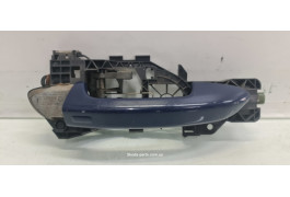 Ручка дверей права Volkswagen Passat B6 3C0837886G VAG (3C0837886G)