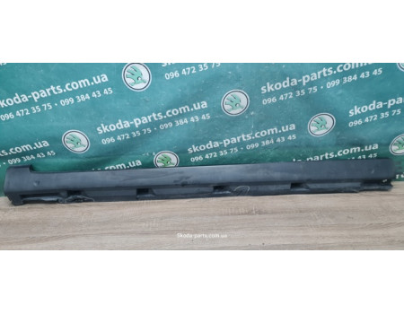 Накладка порога зовнішня ліва з незначним пошкодженням Volkswagen Passat B6 3C0853855A VAG (3C0853855A)