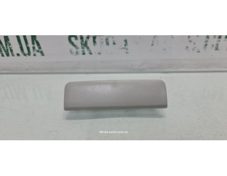 Заглушка салону Volkswagen Passat B6 3C0857304A VAG (3C0857304A)