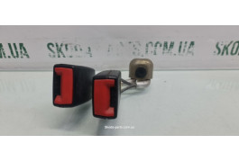 Замок пасків безпеки задній Volkswagen Passat B6 3C0857739B VAG (3C0857739B)