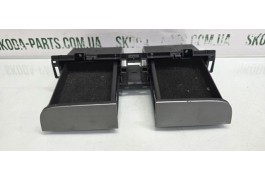 Бардачки ніші в торпеду Volkswagen Passat B6 VAG (3C0858407)