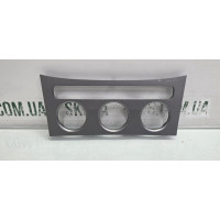 Накладка блоку управління пічкою та кондиціонером Volkswagen Passat B6 VAG (3C0863100)