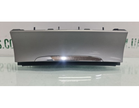 Попельничка Volkswagen Passat B6 3C0863284A VAG (3C0863284A)