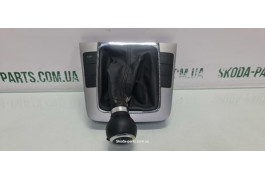 Накладка ручки перемикання передач Volkswagen Passat B6 3C0864263 VAG (3C0864263)