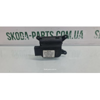 Двигун заслінки пічки Volkswagen Passat B6 3C0907511B VAG (3C0907511B)