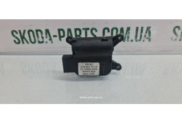 Двигун заслінки пічки Volkswagen Passat B6 3C0907511B VAG (3C0907511B)