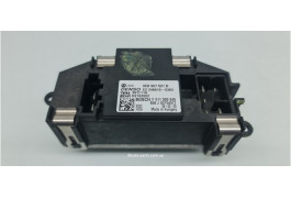 Резистор опору вентилятора пічки Skoda Octavia A5 3C0907521D VAG (3C0907521D)