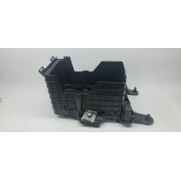 Крышка  Середня частина аккумулятора (АКБ)  Skoda 3C0915335 VAG (3C0915335)