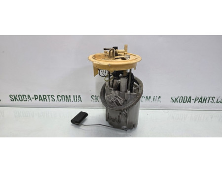 Паливний насос в бак з рівнем палива Volkswagen Passat B6 VAG (3C0919050AA)