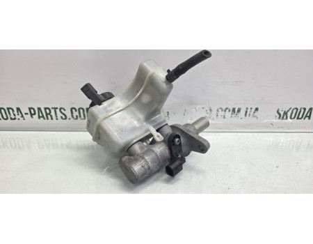 Датчик гальмів з циліндром головним Volkswagen Passat B6 VAG (3C0945459)