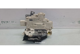 Замок дверей передній лівий Volkswagen Passat B6 3C1837015A VAG (3C1837015A)