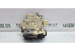 Замок дверей задній правий Volkswagen Passat B6 VAG (3C1837016AA)