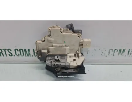 Замок дверей задній правий Volkswagen Passat B6 3C1839016A VAG (3C1839016A)