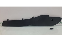 Накладка центральної консолі права Volkswagen Passat B6 3C1863046 VAG (3C1863046)