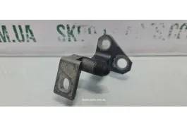 Завіса петля дверей задня ліва верхня Volkswagen Passat B6 3C4833401 VAG (3C4833401)