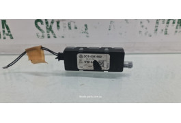 Підсилювач антени Volkswagen Passat B6 3C9035552 VAG (3C9035552)