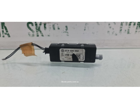 Підсилювач антени Volkswagen Passat B6 3C9035552 VAG (3C9035552)