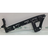 Кронштейн кріплення заднього бампера правий комбі Volkswagen Passat B6 3C9807394 VAG (3C9807394)