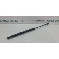 Амортизатор кришки багажника Volkswagen Passat B6 універсал VAG (3C9827550A)